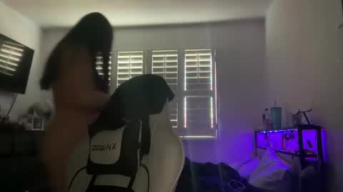 yourmila1 online show from 02.22.26