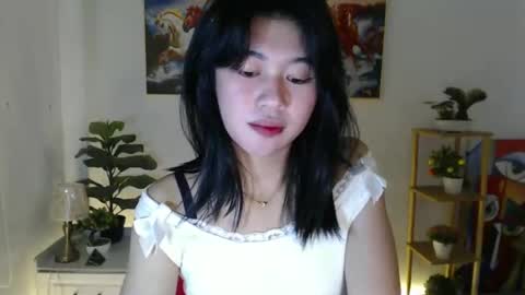 Snapshot of yourprettytrish chatting on 01.11.25 Trish online show from 01.11.25