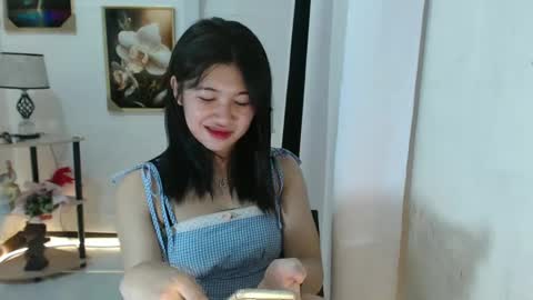 Snapshot of yourprettytrish chatting on 02.18.25 Trish online show from 02.18.25