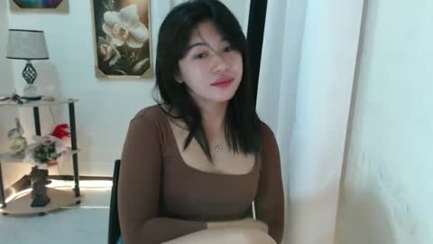 Snapshot of yourprettytrish chatting on 02.19.25 Trish online show from 02.19.25