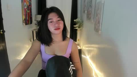 Snapshot of yourprettytrish chatting on 09.28.25 Trish online show from 09.28.25