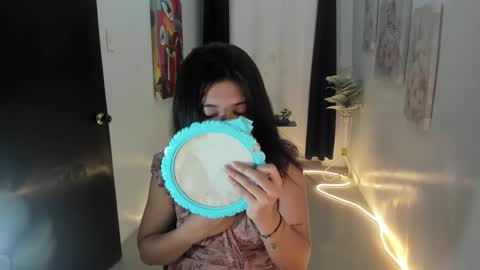 Snapshot of yourprettytrish chatting on 10.04.25 Trish online show from 10.04.25