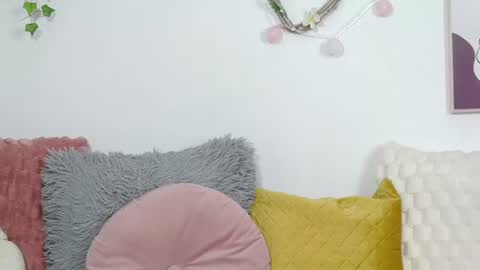 yours_goddess online show from 06.11.26