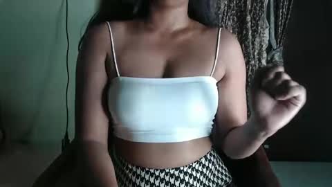 yoursassy_girl online show from 09.25.25