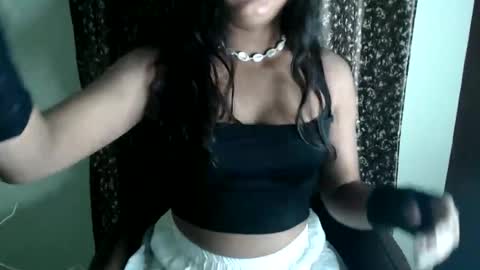 yoursassy_girl online show from 11.09.25