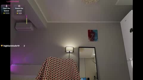 Luminous Luna online show from 02.17.26