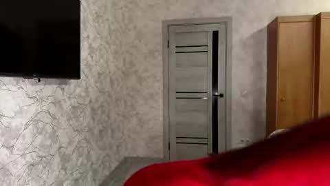 yourselenas online show from 06.30.26