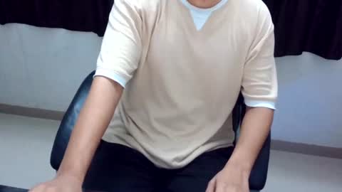 Snapshot of yoursjohnnysins chatting on 08.01.26 yoursjohnnysins online show from 08.01.26