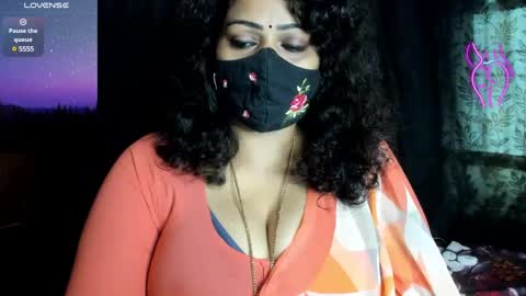 Snapshot of yourss_preethy chatting on 12.26.24 preethy online show from 12.26.24