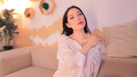 Snapshot of yourstarnmoon chatting on 09.19.25 yourstarnmoon online show from 09.19.25