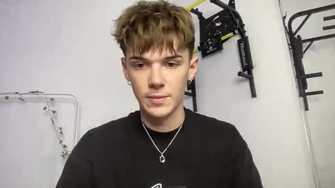 Snapshot of yoursweetyguy chatting on 11.06.25 yoursweetyguy online show from 11.06.25