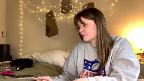 Alison online show from 01.10.25