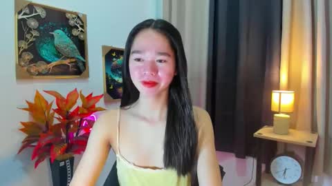 Snapshot of yourtinybunny chatting on 04.27.26 yourtinybunny online show from 04.27.26