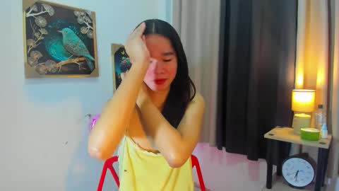 Snapshot of yourtinybunny chatting on 05.18.26 yourtinybunny online show from 05.18.26
