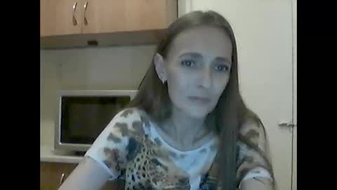 Snapshot of youur_light chatting on 11.04.25 Youur light online show from 11.04.25