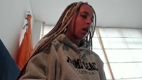 Snapshot of youwishtobeme chatting on 12.28.24 elizabeth ju online show from 12.28.24