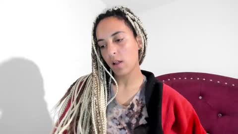 Snapshot of youwishtobeme chatting on 01.31.25 elizabeth ju online show from 01.31.25