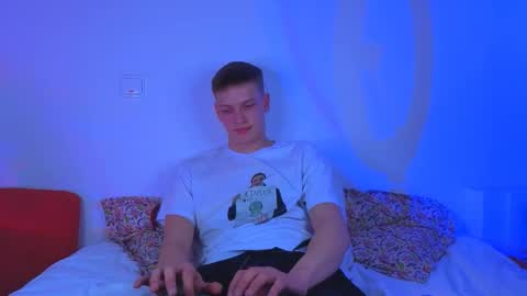 Snapshot of yrshela chatting on 03.25.26 yrshela online show from 03.25.26