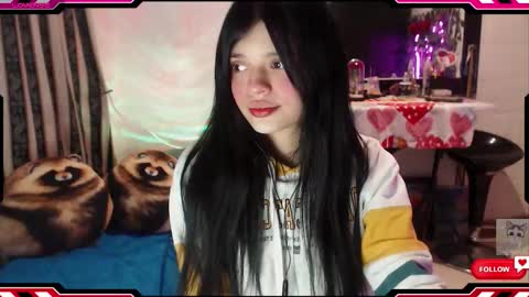 Snapshot of ysera_cb chatting on 10.16.25 Lilith online show from 10.16.25