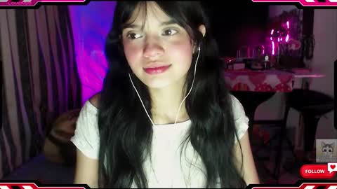 Snapshot of ysera_cb chatting on 11.04.25 Lilith online show from 11.04.25