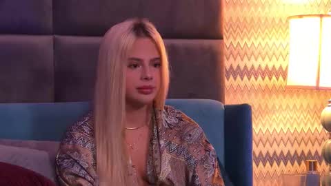 Foxie online show from 10.05.25