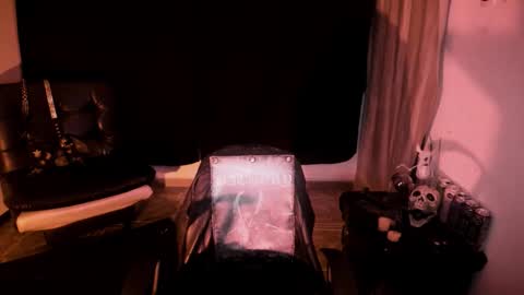 Yue Eclipsa online show from 02.03.26