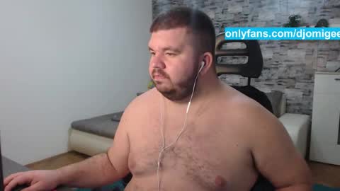 Snapshot of yugogee chatting on 11.04.25 Yugo - online show from 11.04.25