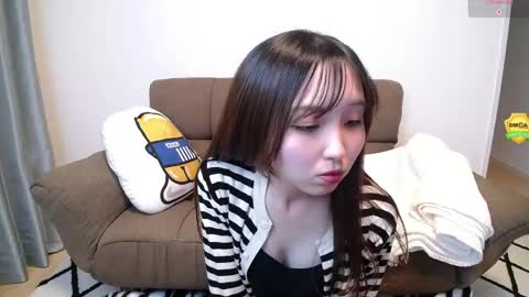 Snapshot of yui_x chatting on 05.28.26 yui_x online show from 05.28.26