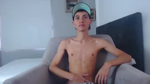 yulian_vasquez online show from 02.17.25