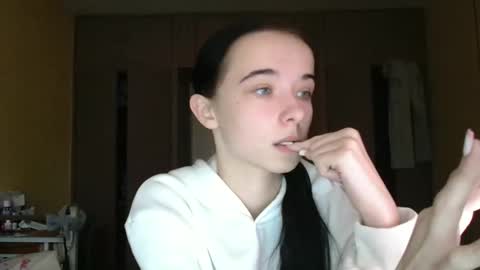 Snapshot of yuliastar chatting on 10.20.25 Yuliia online show from 10.20.25