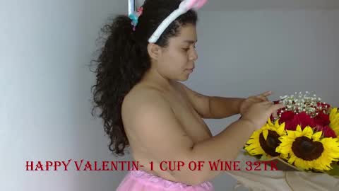 Yuli and SaraIndependent model online show from 02.15.25