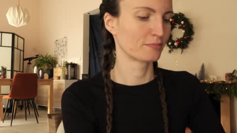 yulla dao online show from 12.09.24