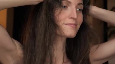 yulla dao online show from 10.04.25