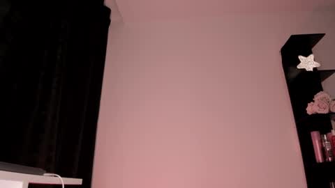 Snapshot of yulxx chatting on 09.29.25 yulxx online show from 09.29.25