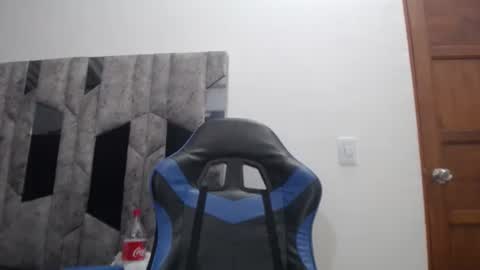 yumchocolate777 online show from 04.19.26