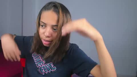 Snapshot of yumi_hanna chatting on 03.27.26 yumi_hanna online show from 03.27.26