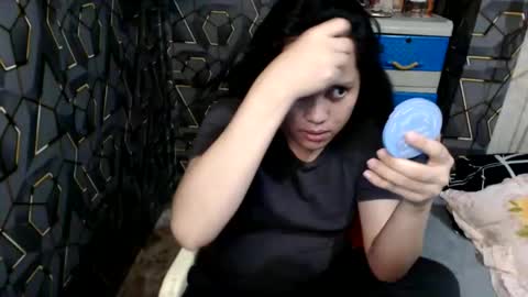 yumi online show from 10.16.25