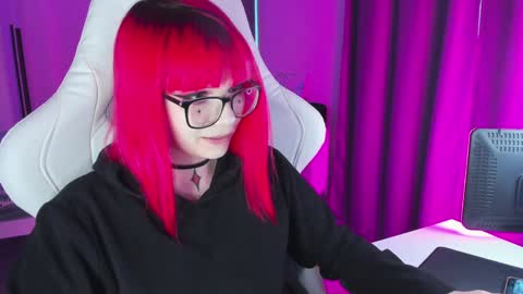 Yumi 3 online show from 12.02.24