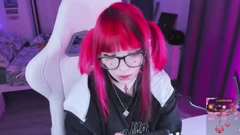 Yumi 3 online show from 10.19.25