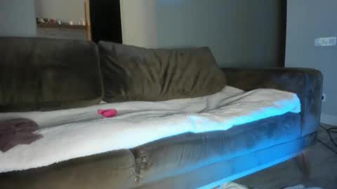 Yumi online show from 02.20.25