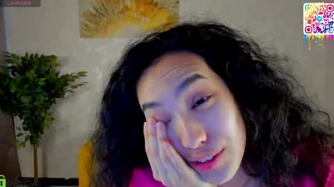 Snapshot of yummy_lamii chatting on 04.23.26 Cindey online show from 04.23.26