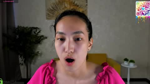 Snapshot of yummy_lamii chatting on 05.05.26 Cindey online show from 05.05.26