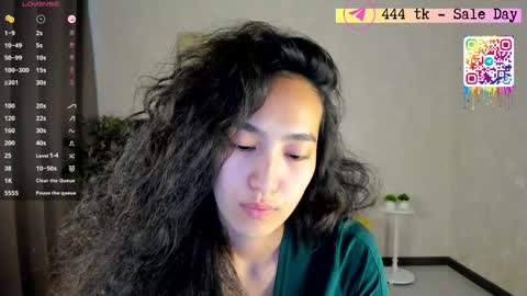 Snapshot of yummy_lamii chatting on 05.21.26 Cindey online show from 05.21.26