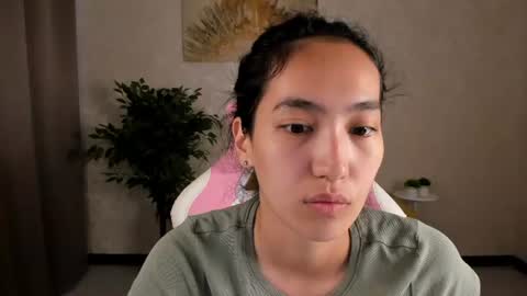 Snapshot of yummy_lamii chatting on 06.26.26 Cindey online show from 06.26.26