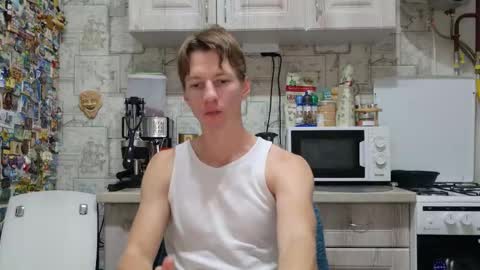 Snapshot of yummyalexxx chatting on 11.30.25 Alex online show from 11.30.25