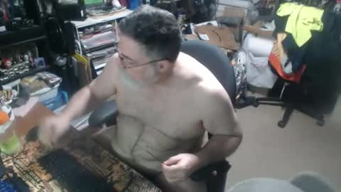 Snapshot of yummyflguy chatting on 06.01.26 yummyflguy online show from 06.01.26