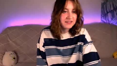 YummyPolly online show from 09.13.25