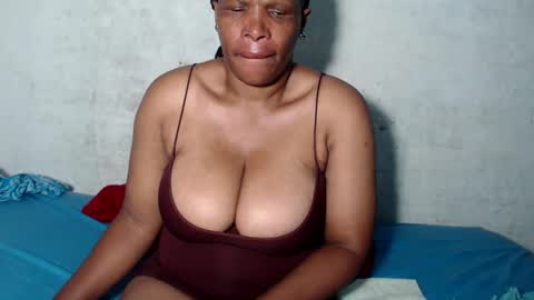 yummytittsxx online show from 02.04.25