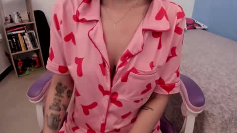 Yuna online show from 01.03.25