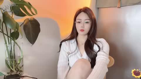 YunEr online show from 02.21.25